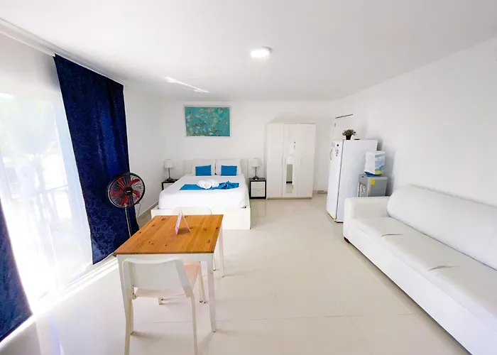 Deluxe King Studio